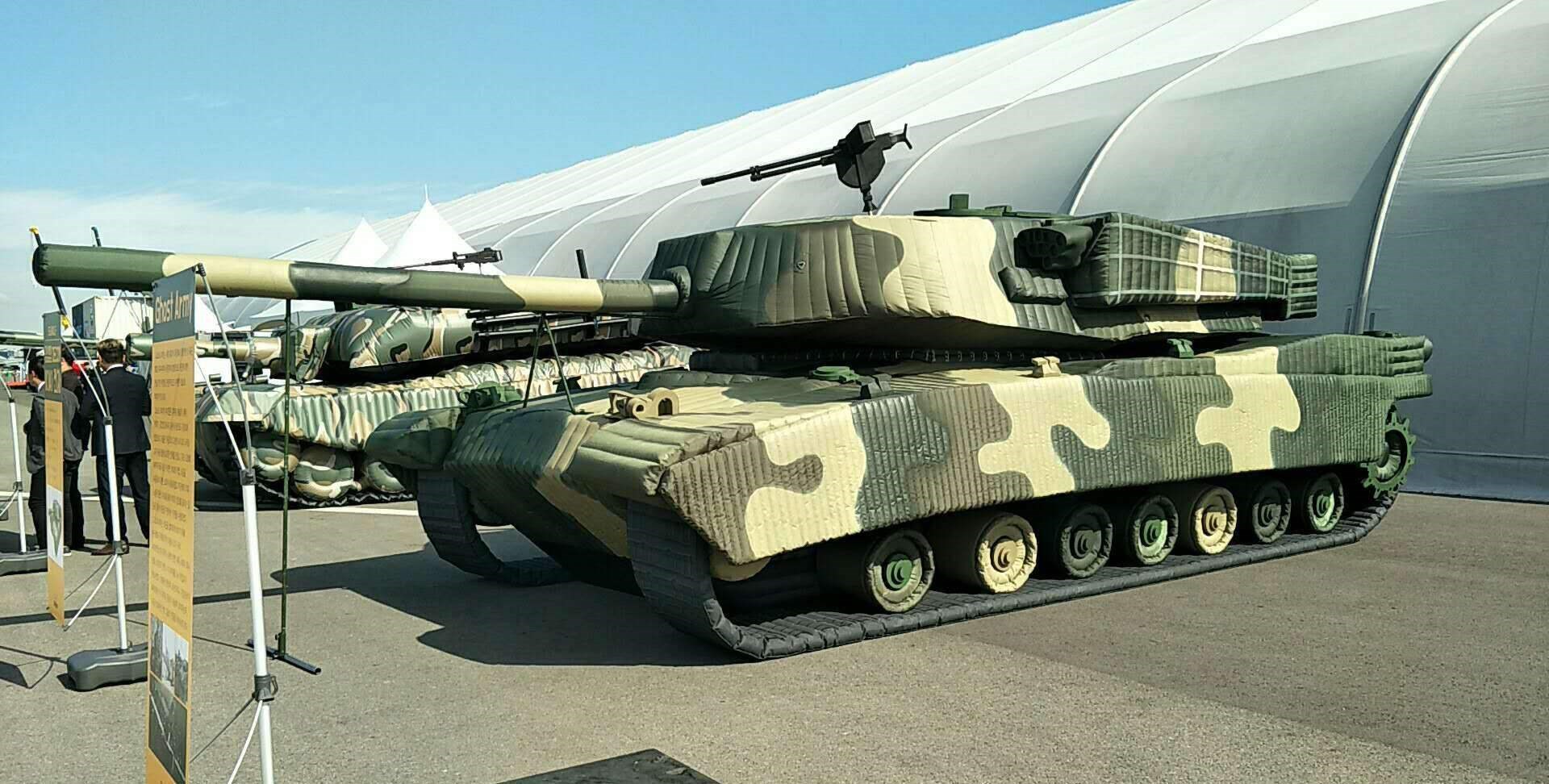 加格达奇军事充气坦克